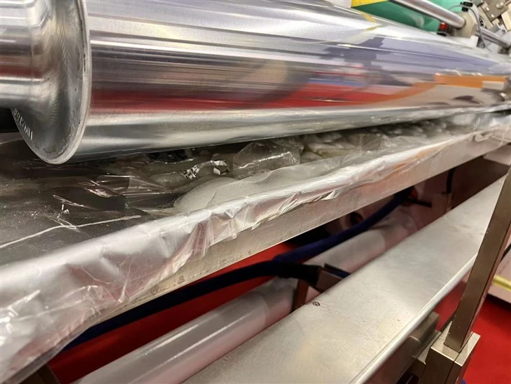 Packing Film Solventless Lamination Machine With Glue Mixer